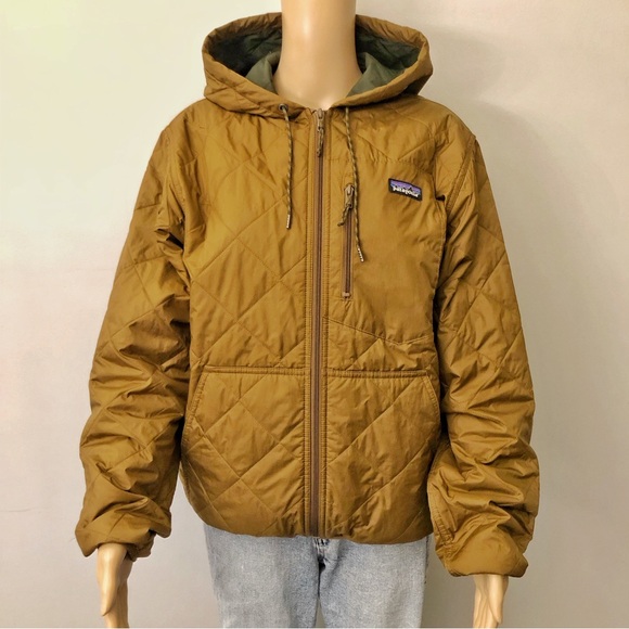 Patagonia Jackets & Blazers - PATAGONIA Quilted Lightweight Brown Winter Hooded Short Puffer Jacket Coat. L